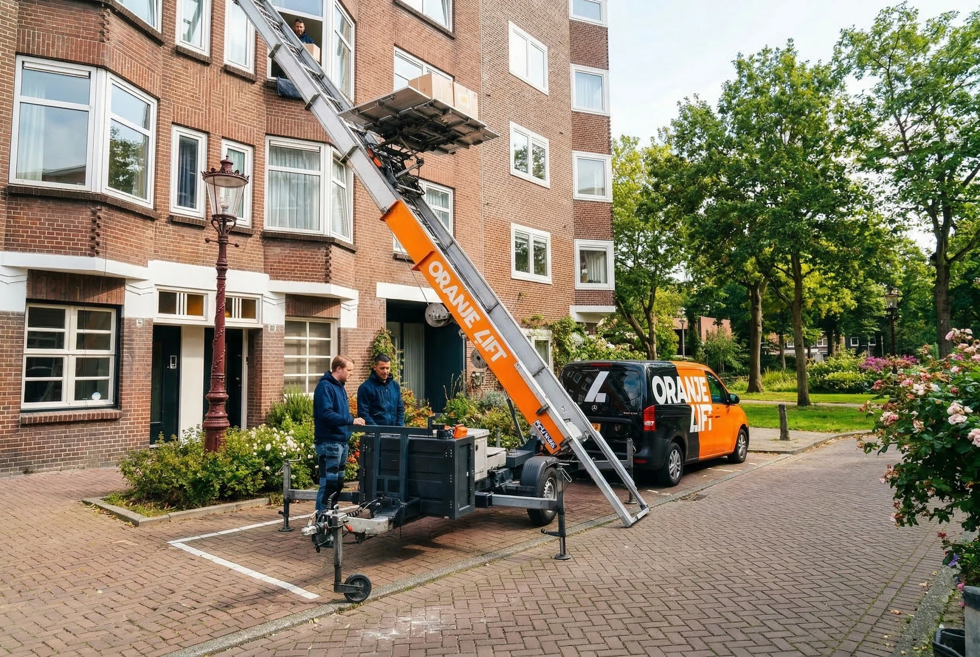 Verhuislift in woonwijk Maastricht